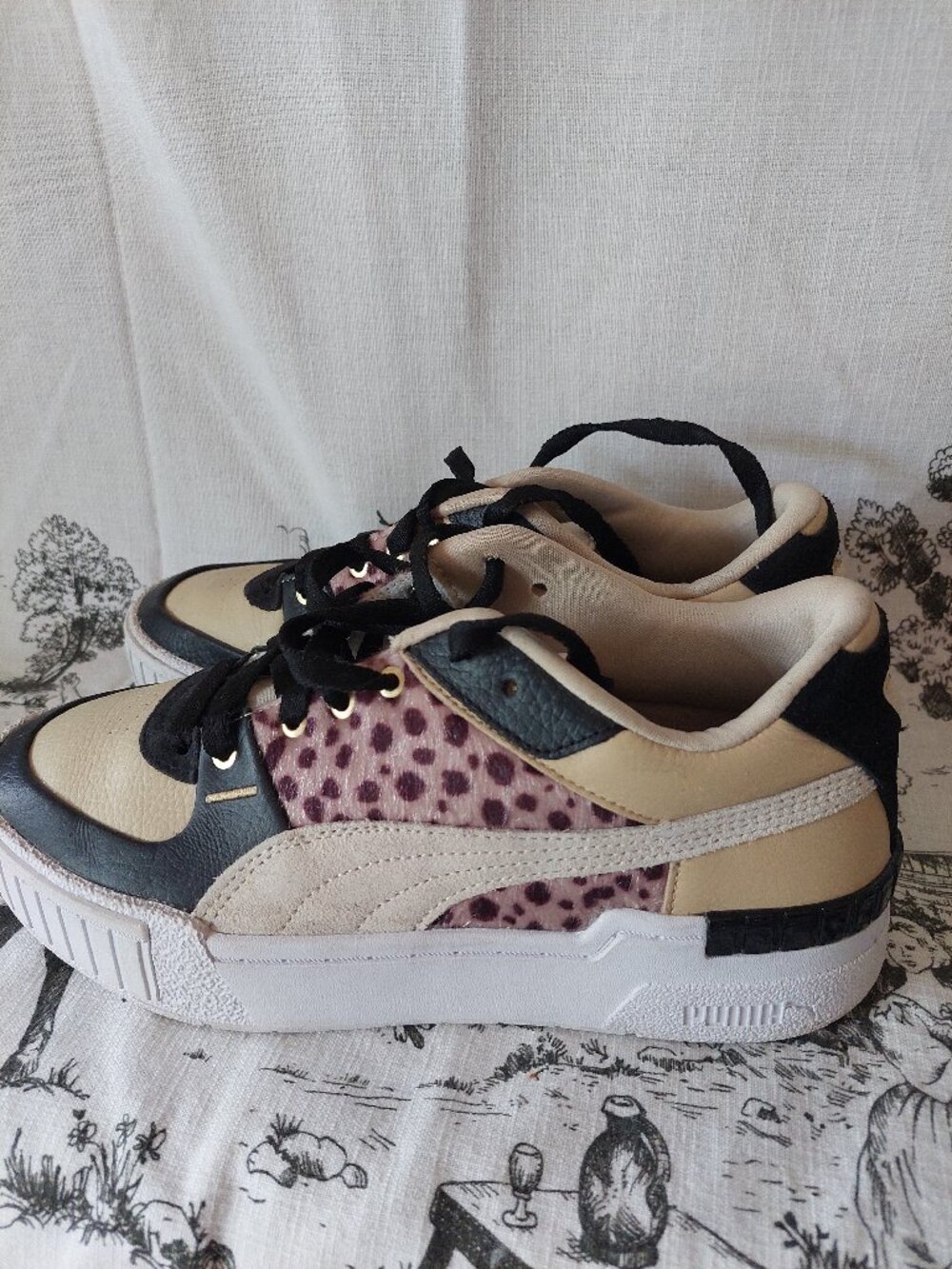 Puma Women's size 9 Cali Sport WildCats Sneakers